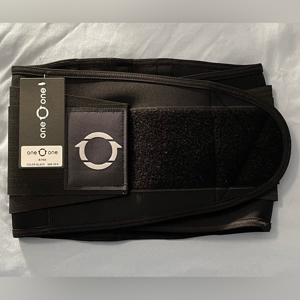 Brand new oneOone waist belt size xs/s original price $59.50